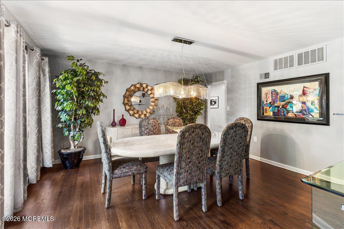 16 Leonard Drive Morganville NJ 07751