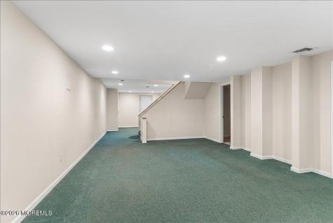 16 Leonard Drive Morganville NJ 07751