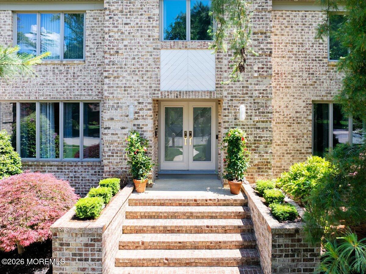 16 Leonard Drive Morganville NJ 07751