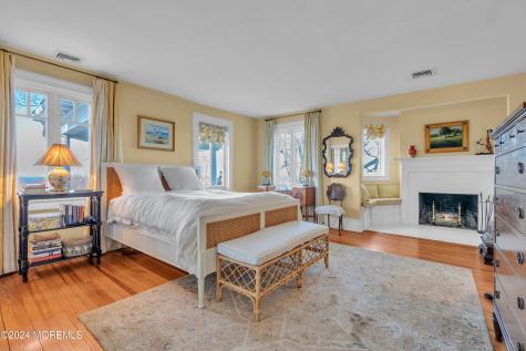 44 W Twin Road Highlands NJ 07732