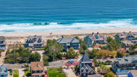 1325 Ocean Avenue Mantoloking NJ 08738