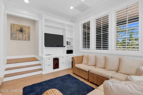 1325 Ocean Avenue Mantoloking NJ 08738