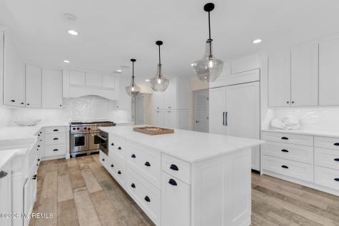 1325 Ocean Avenue Mantoloking NJ 08738