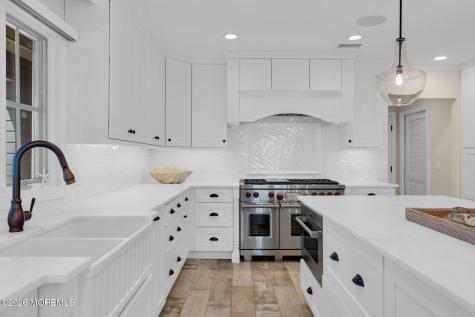 1325 Ocean Avenue Mantoloking NJ 08738