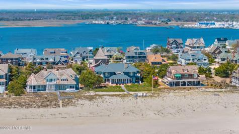 1325 Ocean Avenue Mantoloking NJ 08738
