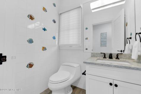 1325 Ocean Avenue Mantoloking NJ 08738