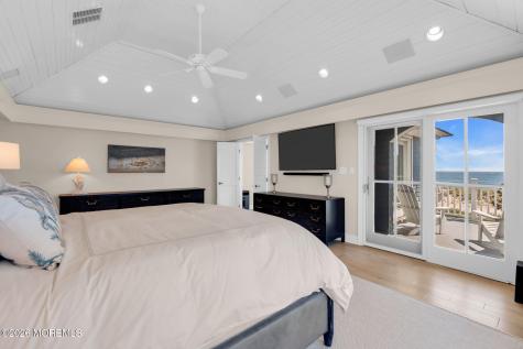 1325 Ocean Avenue Mantoloking NJ 08738