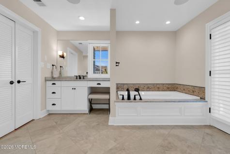 1325 Ocean Avenue Mantoloking NJ 08738
