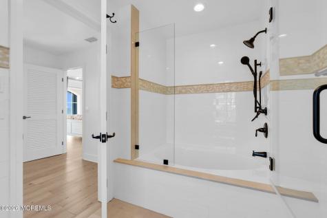 1325 Ocean Avenue Mantoloking NJ 08738