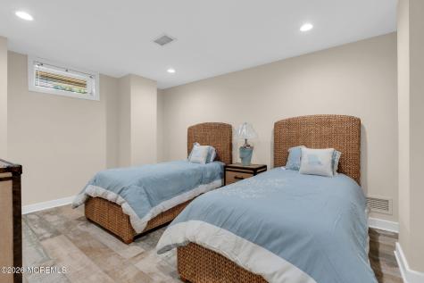 1325 Ocean Avenue Mantoloking NJ 08738