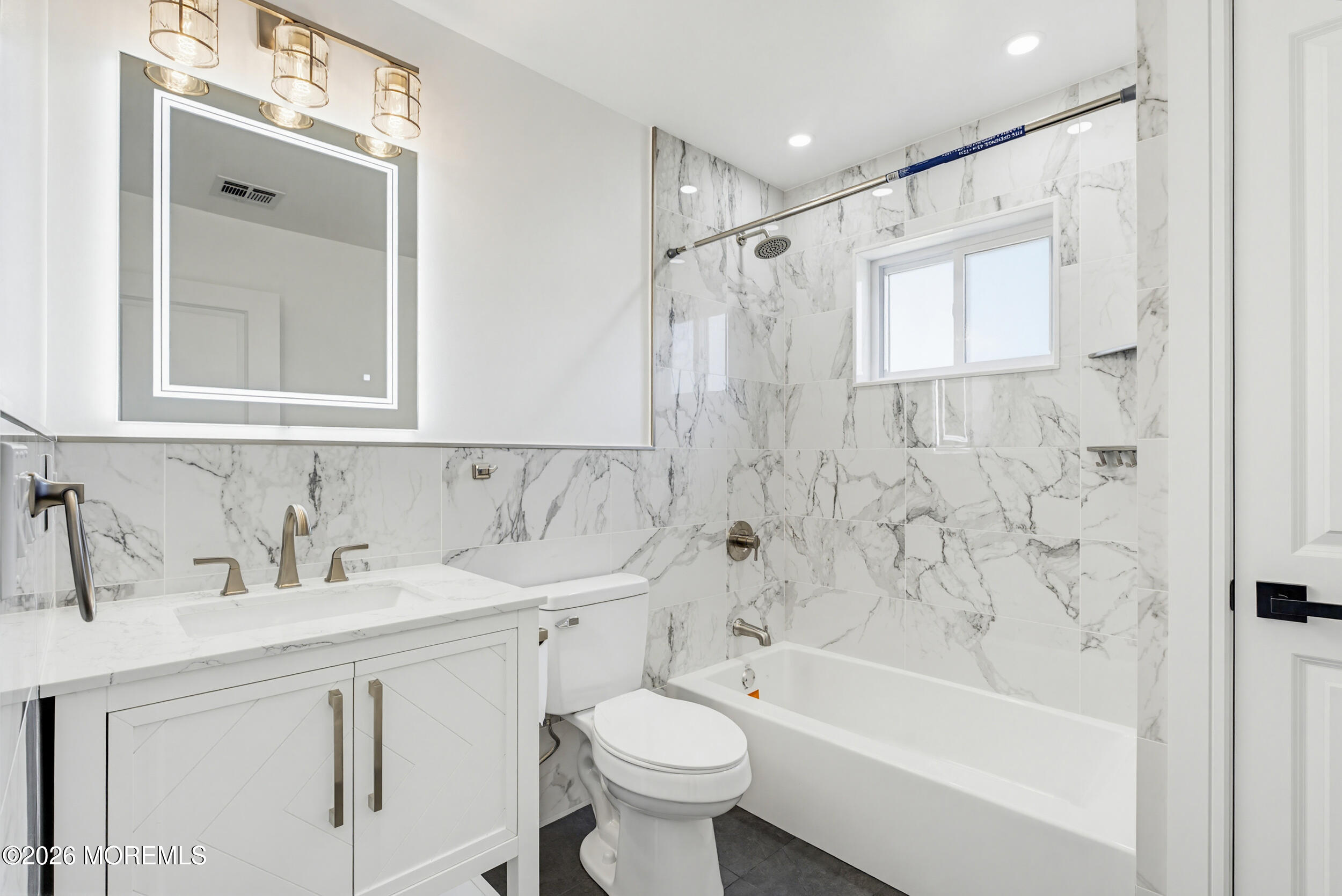 48 Kendall Drive NE Parlin NJ 08859