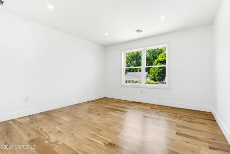 48 Kendall Drive NE Parlin NJ 08859