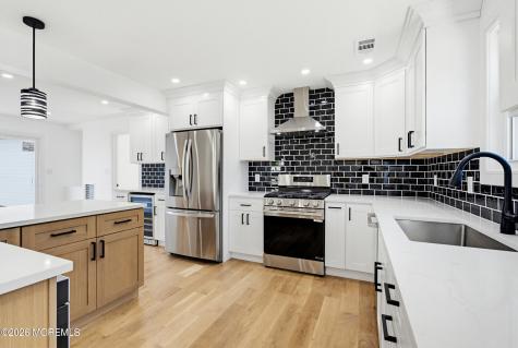 48 Kendall Drive NE Parlin NJ 08859