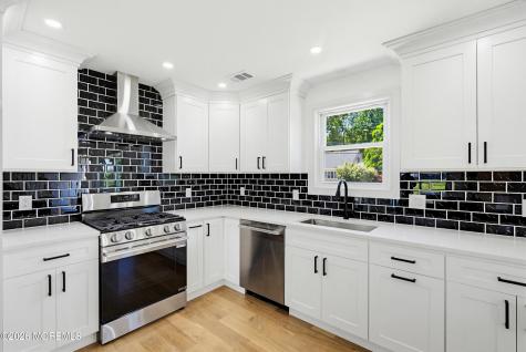 48 Kendall Drive NE Parlin NJ 08859