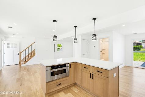 48 Kendall Drive NE Parlin NJ 08859