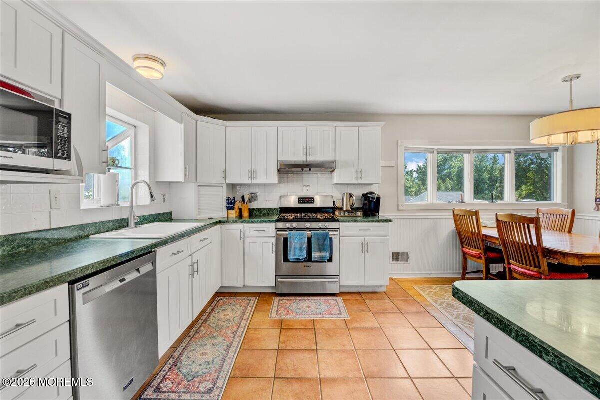 89 Campbell Street Red Bank NJ 07701