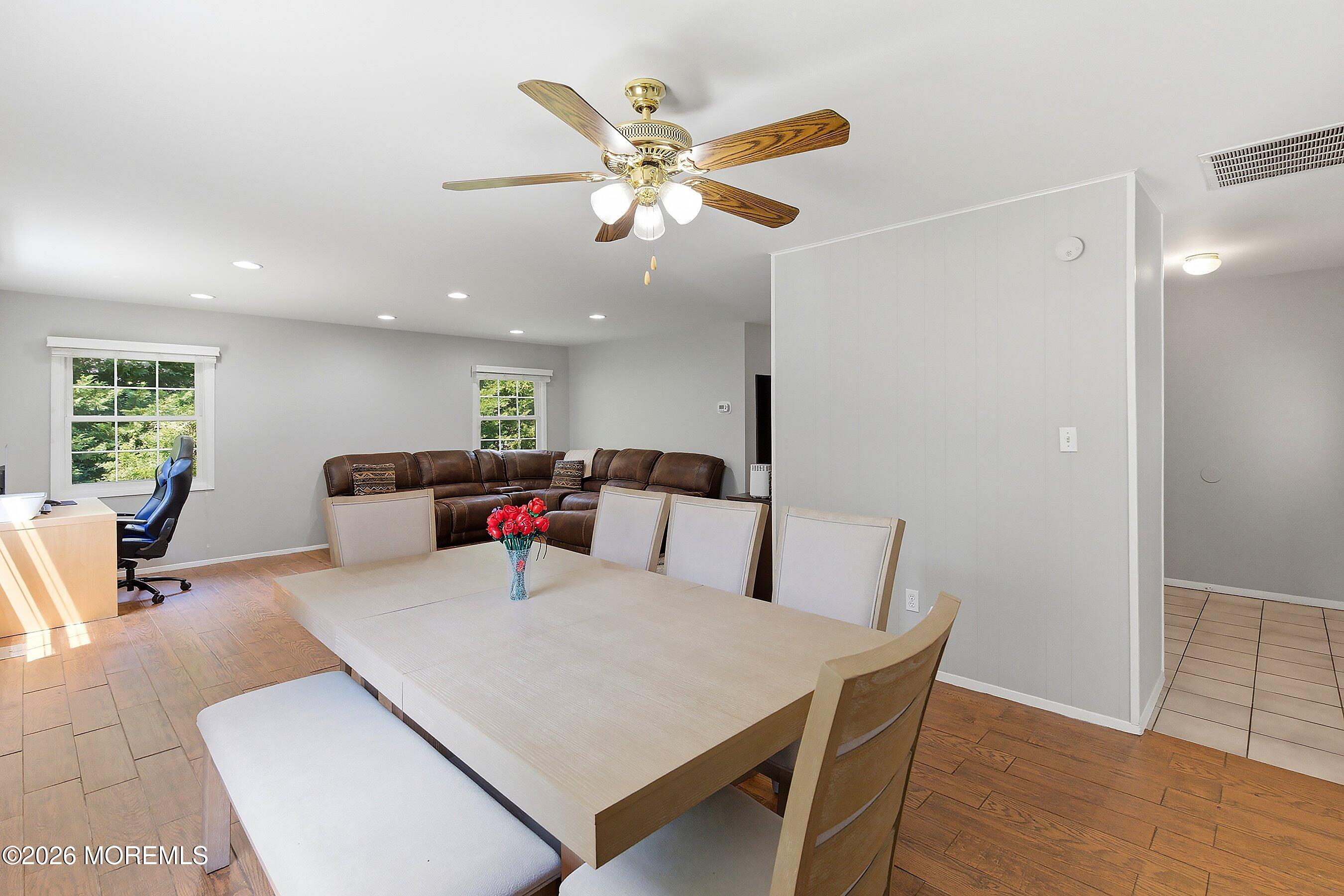28 Maxwell Lane Manalapan NJ 07726