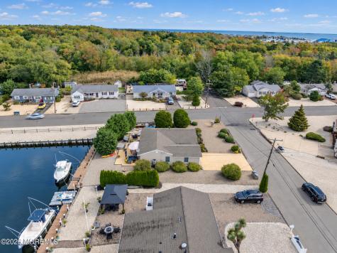 127 Hatteras Road Barnegat NJ 08005