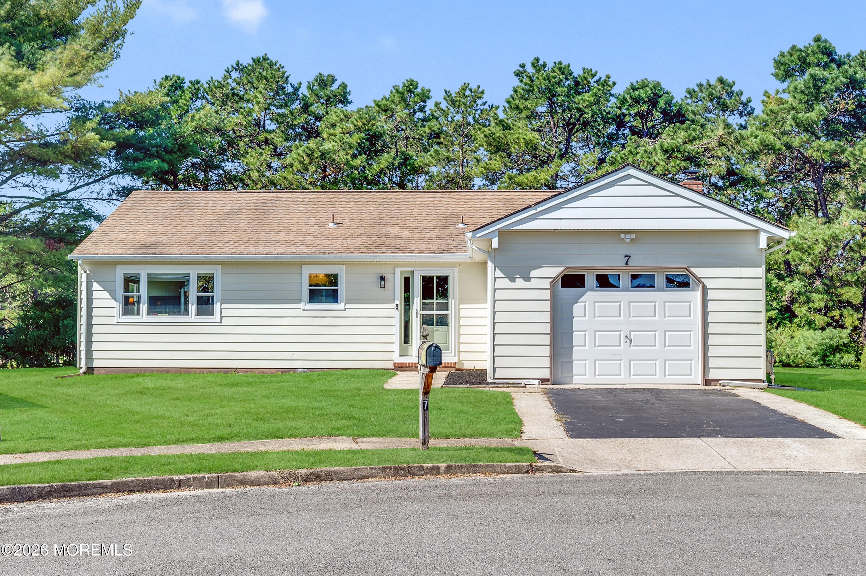 7 San Carlos Court Toms River NJ 08757