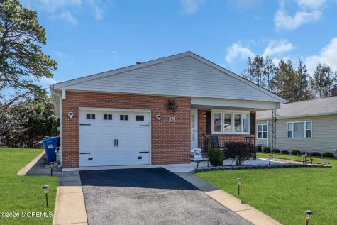 18 Encinitas Drive Toms River NJ 08757