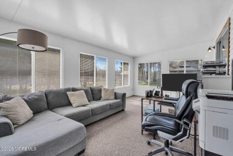 18 Encinitas Drive Toms River NJ 08757