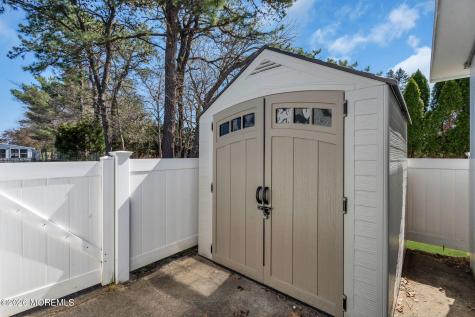 18 Encinitas Drive Toms River NJ 08757