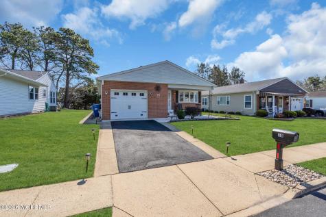 18 Encinitas Drive Toms River NJ 08757