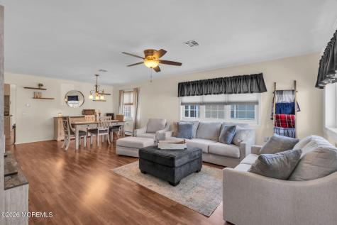 18 Encinitas Drive Toms River NJ 08757