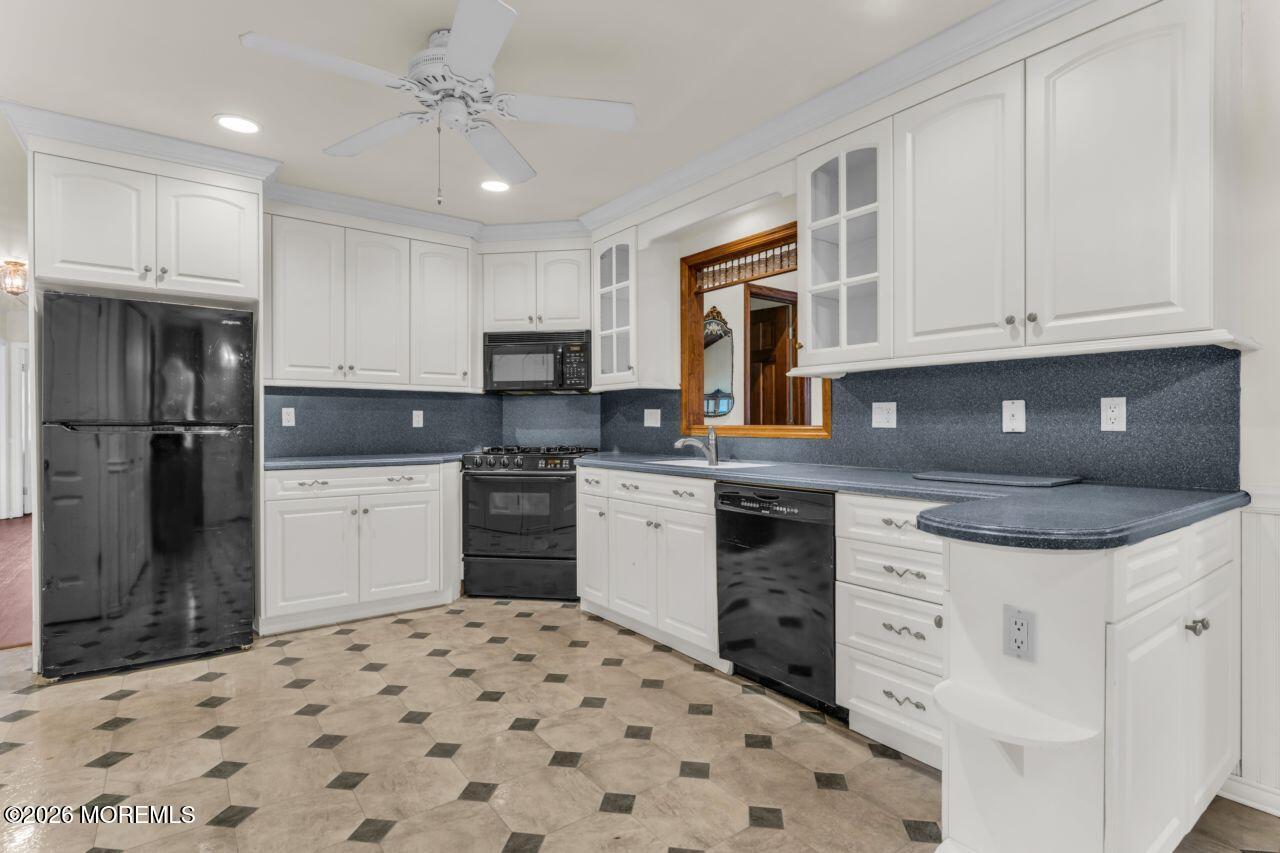 484 Apple Valley Drive Belford NJ 07718