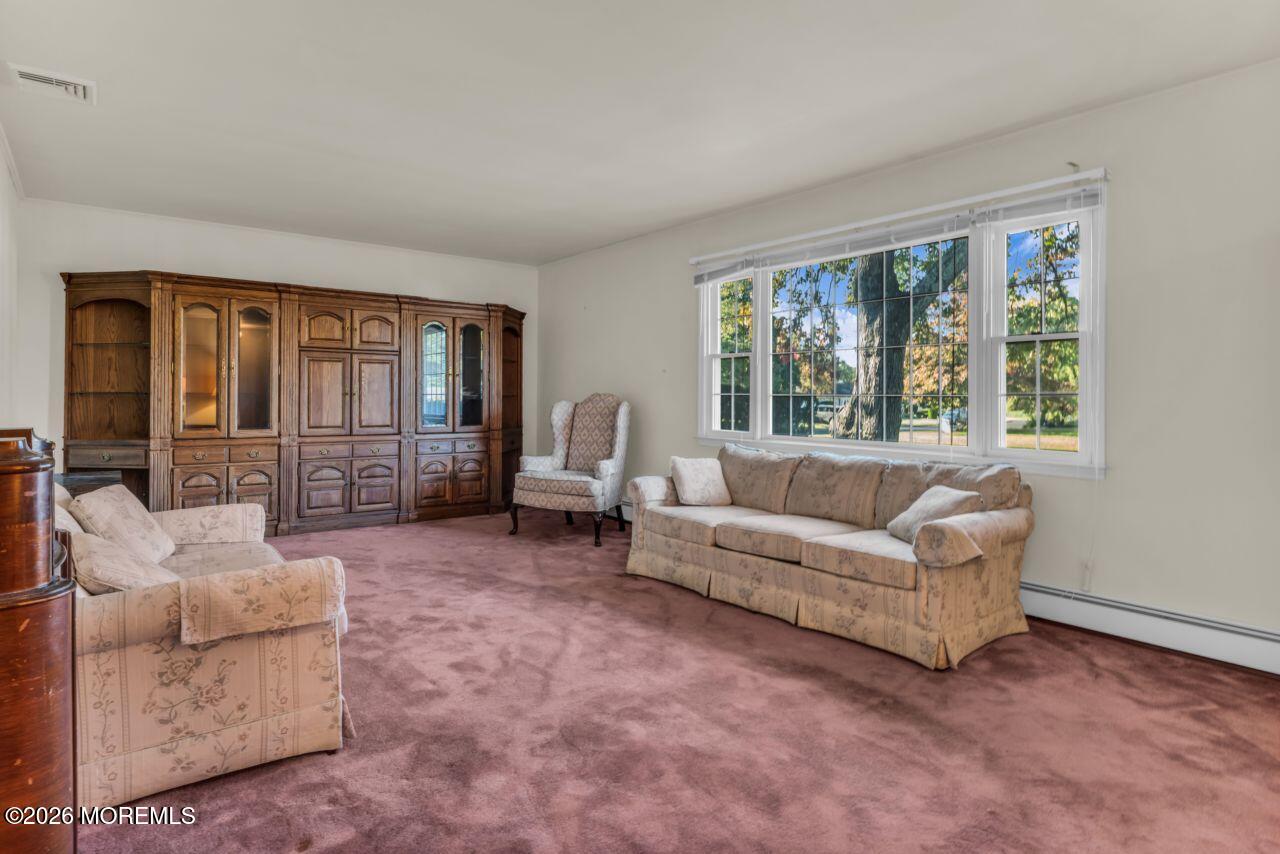 484 Apple Valley Drive Belford NJ 07718