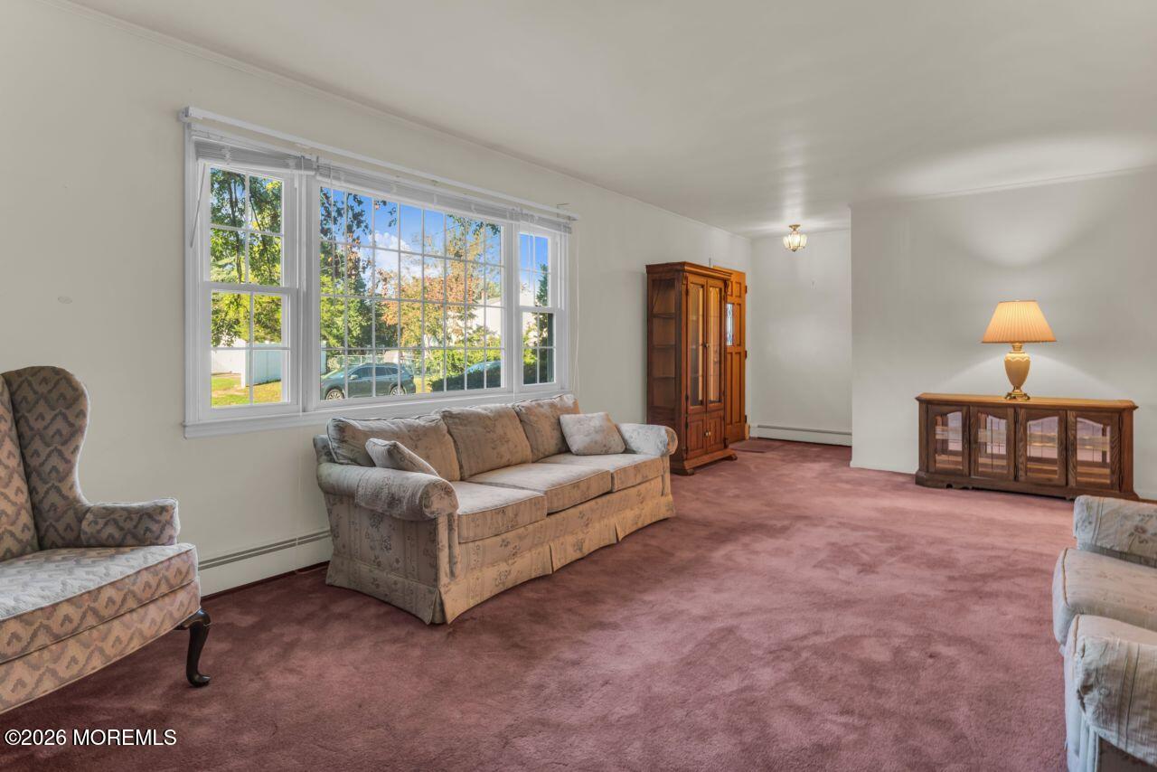 484 Apple Valley Drive Belford NJ 07718
