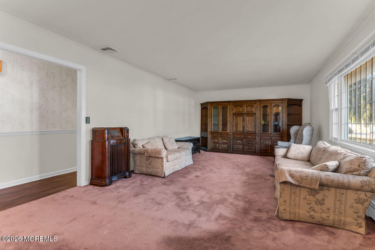 484 Apple Valley Drive Belford NJ 07718