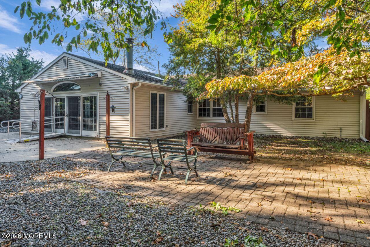 484 Apple Valley Drive Belford NJ 07718