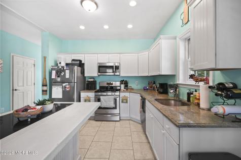 717 Main Street Belford NJ 07718