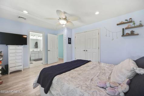 717 Main Street Belford NJ 07718