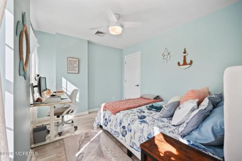 717 Main Street Belford NJ 07718