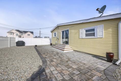 4 Drake Place Bayville NJ 08721