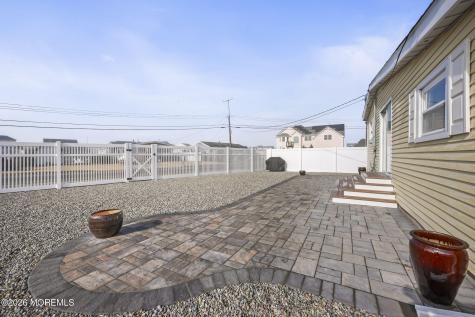 4 Drake Place Bayville NJ 08721