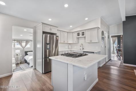 4 Drake Place Bayville NJ 08721