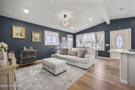 4 Drake Place Bayville NJ 08721