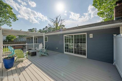28 Pikes Peak Road Little Egg Harbor NJ 08087