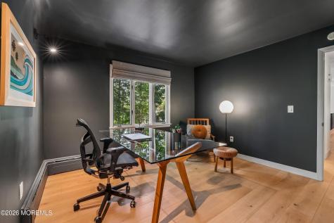 5 Coventry Square Holmdel NJ 07733