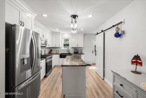 36 Frazee Place Keansburg NJ 07734