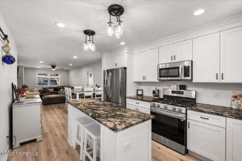 36 Frazee Place Keansburg NJ 07734