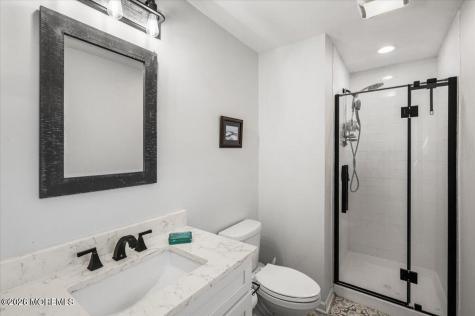 36 Frazee Place Keansburg NJ 07734