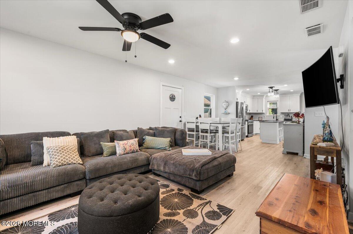 36 Frazee Place Keansburg NJ 07734