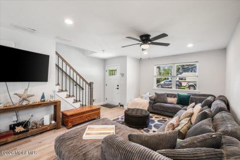 36 Frazee Place Keansburg NJ 07734