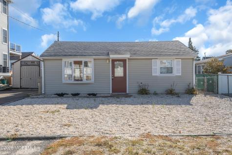 204 Butler Boulevard Bayville NJ 08721