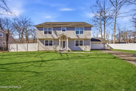 232 Woodcrest Road Oakhurst NJ 07755