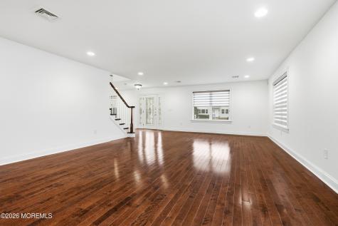 232 Woodcrest Road Oakhurst NJ 07755